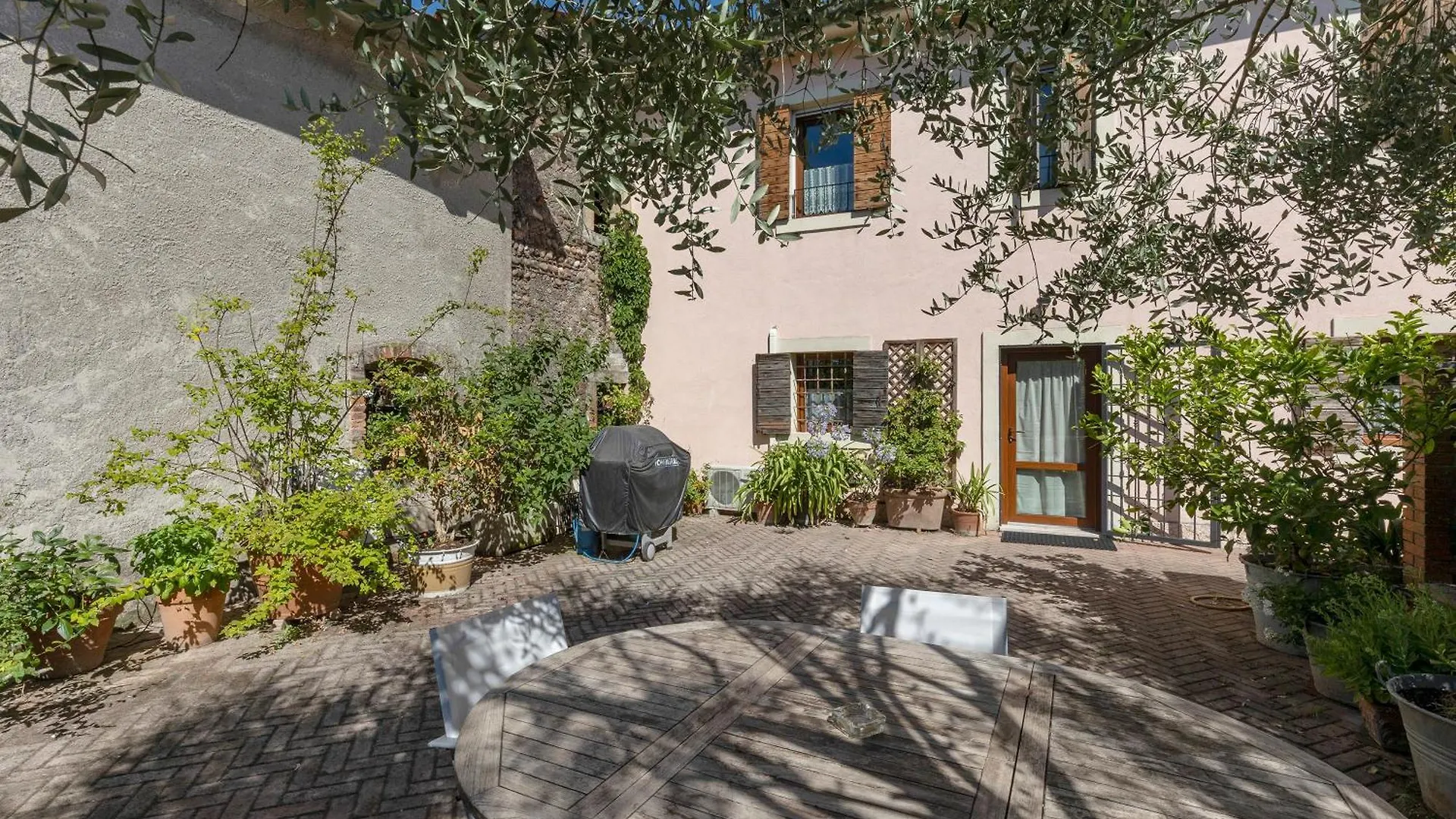 A House With A Character Pensionat Villafranca di Verona 0*,